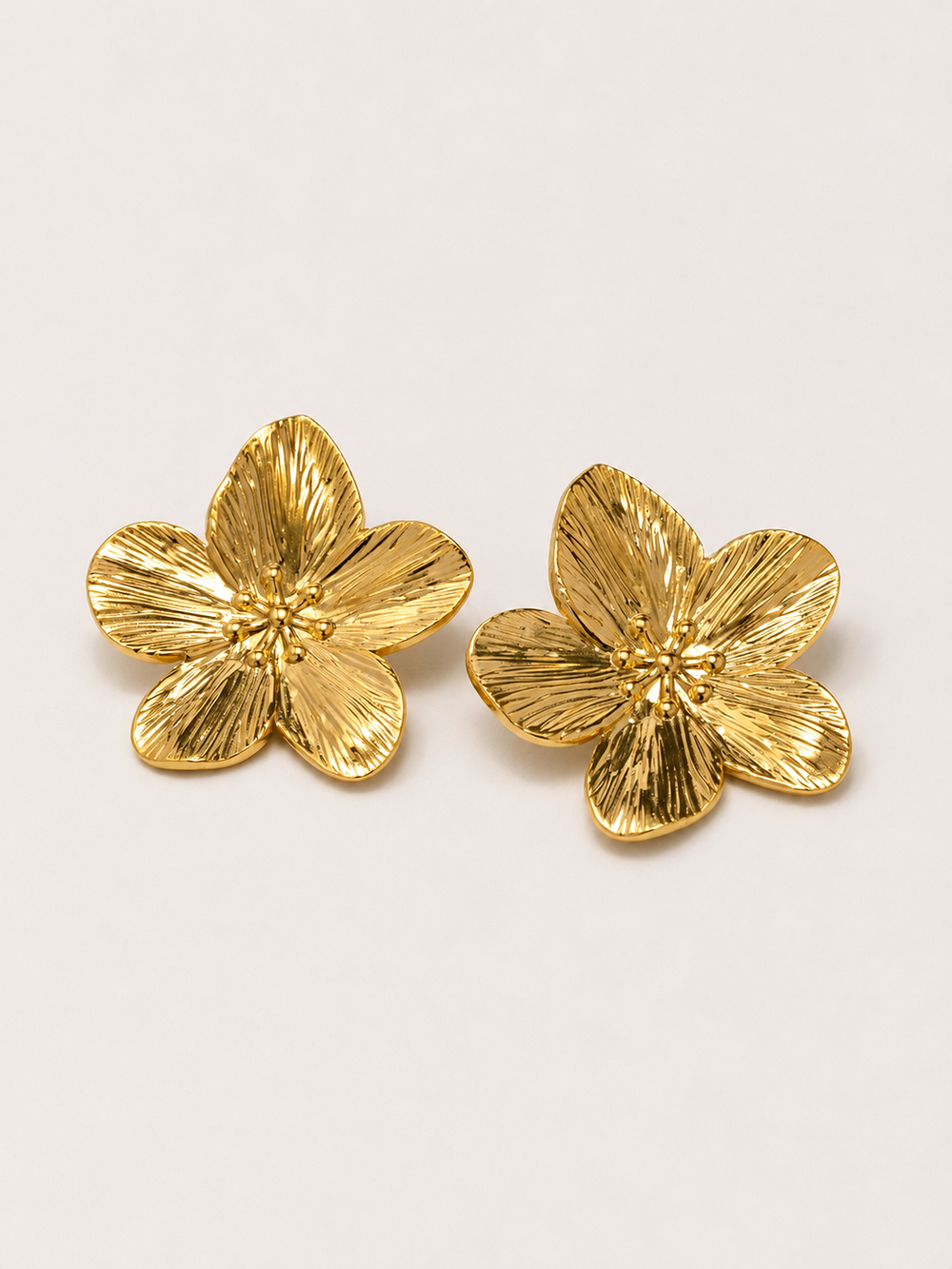 Blenda Earrings in Gold